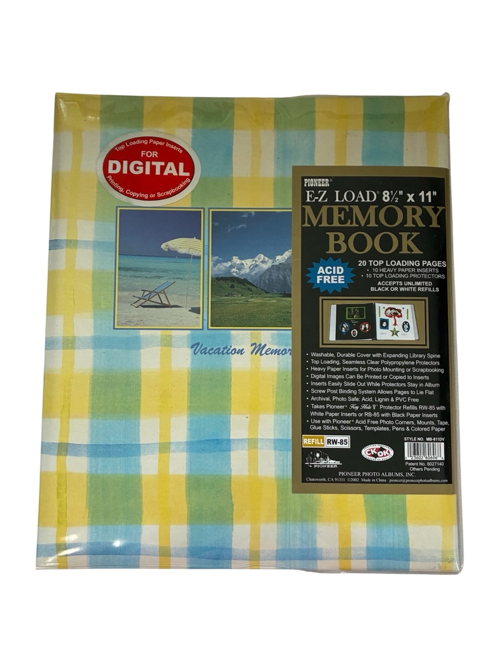 VINTAGE MEMORY BOOK SCRAPBOOK VACATION MEMORIES 8X11 PLAID PIONEER